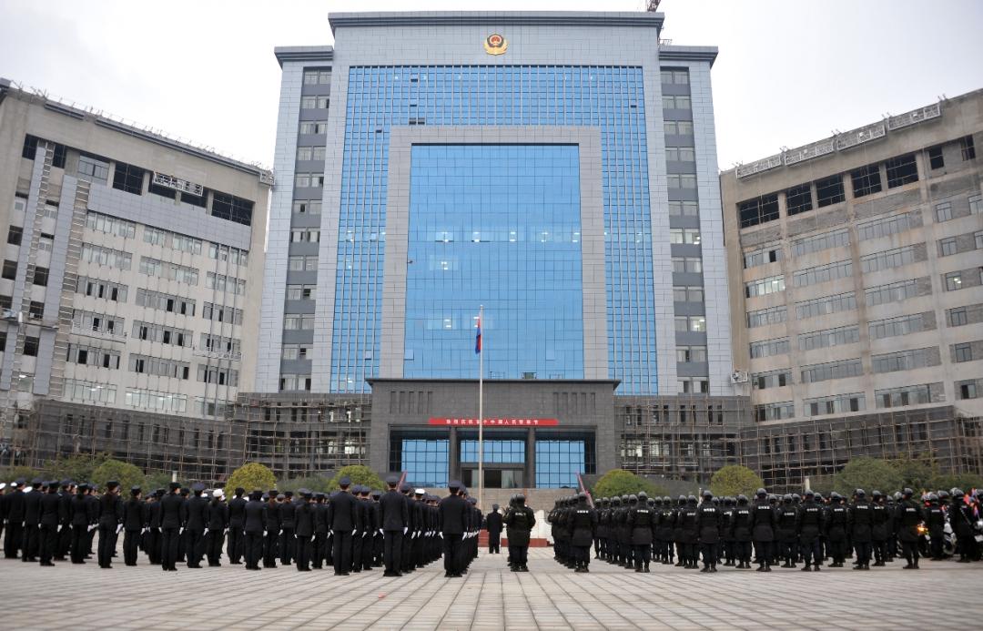 贵州省公安厅数据中心.jpg 贵州省公安厅数据中心.jpg